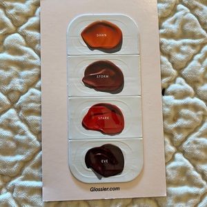 NWT Mini Glossier Cloud Paint Blush Travel Sample Card